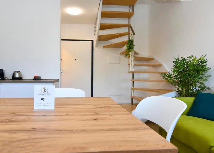 Fond. Prada-ieo Elegante Con * Milan