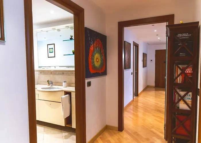 Ampia Oasi A Porta Venezia: Casa In Centro Milan