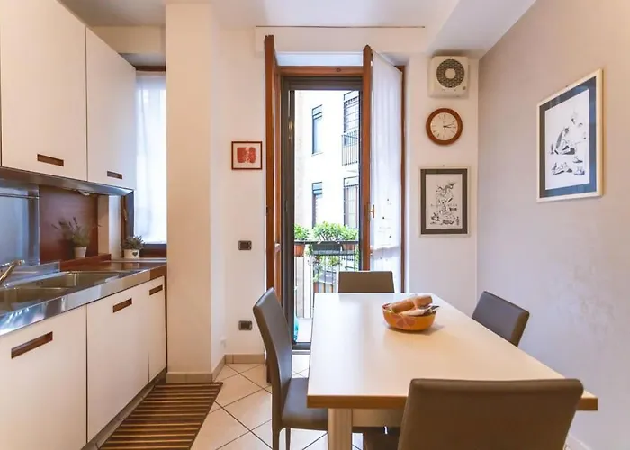 Apartment Ampia Oasi A Porta Venezia: Casa In Centro