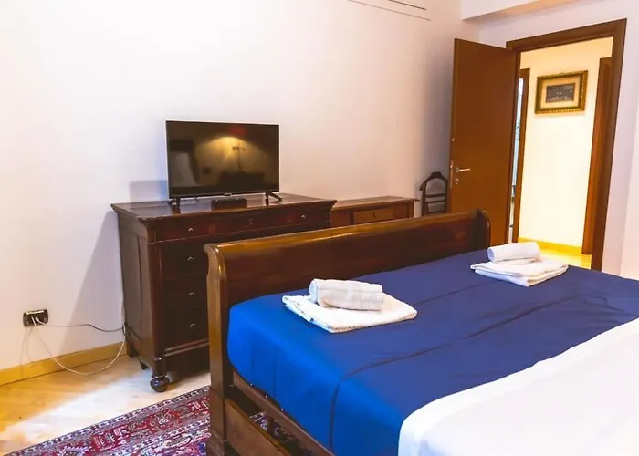 Ampia Oasi A Porta Venezia: Casa In Centro Apartment *