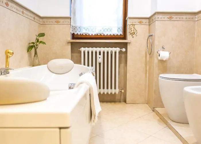 Ampia Oasi A Porta Venezia: Casa In Centro Apartment