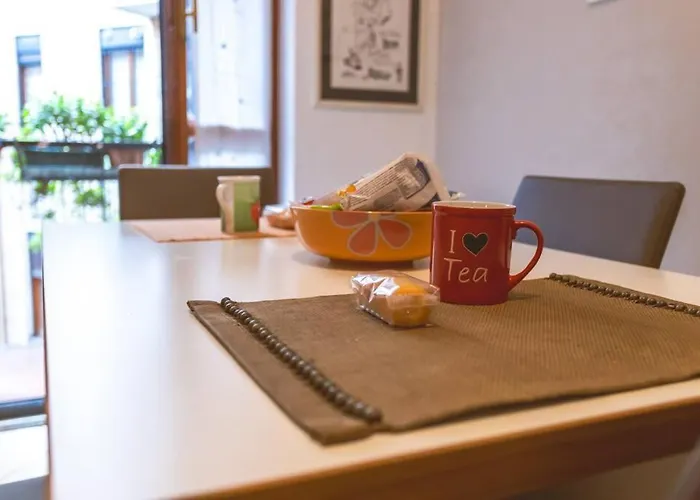 Ampia Oasi A Porta Venezia: Casa In Centro Milan