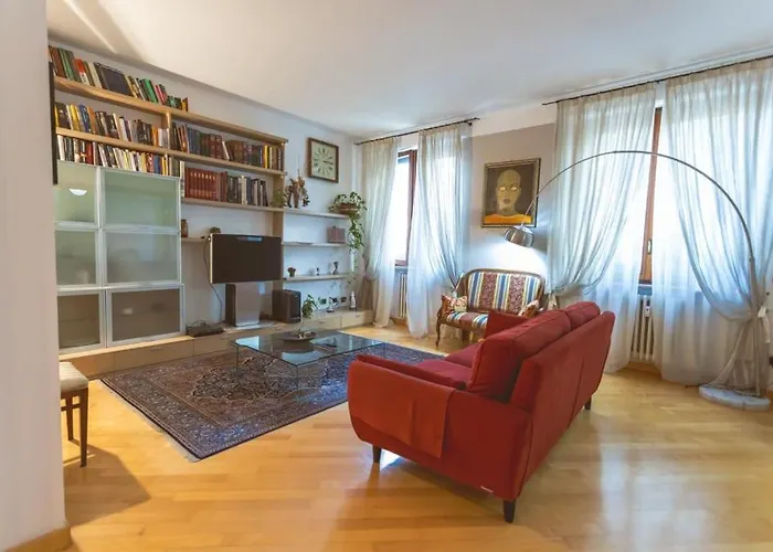 Ampia Oasi A Porta Venezia: Casa In Centro *