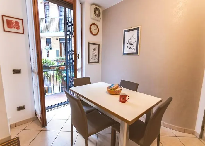 Apartment Ampia Oasi A Porta Venezia: Casa In Centro