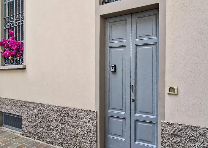 Апартаменты Fashion Maisonette In Town - Collection Милан