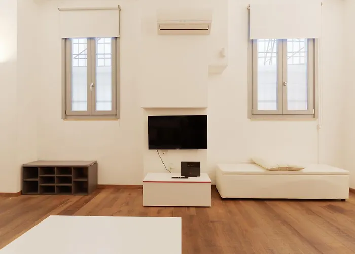 Apartmán Guesthost - Modern 280m From Arco Della Pace! Milán