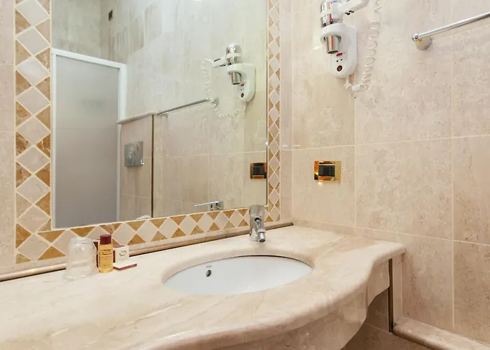 Fiorella 3*