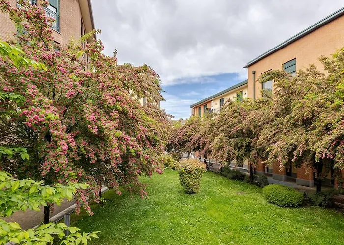 Urban House - Exclusive Park House Navigli Center Milan