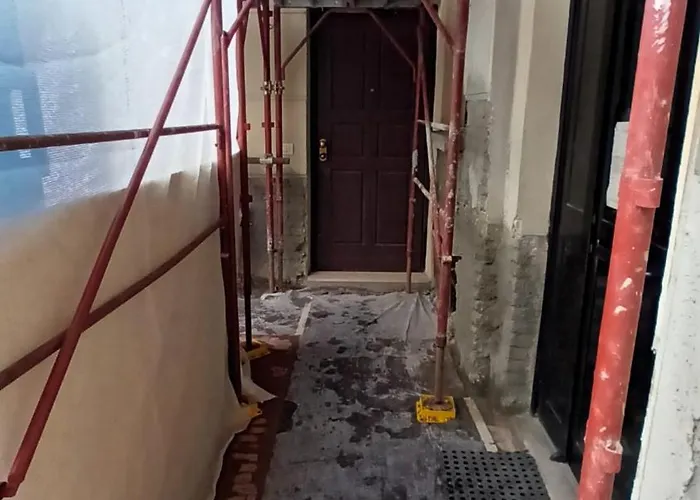 아파트 Guesthost - Modern 280m From Arco Della Pace!