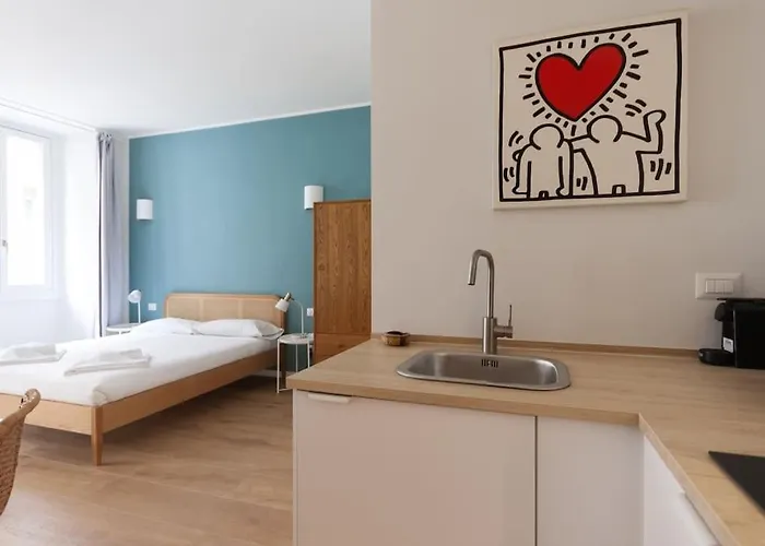 Youhosty - Ticinese 1 Milan