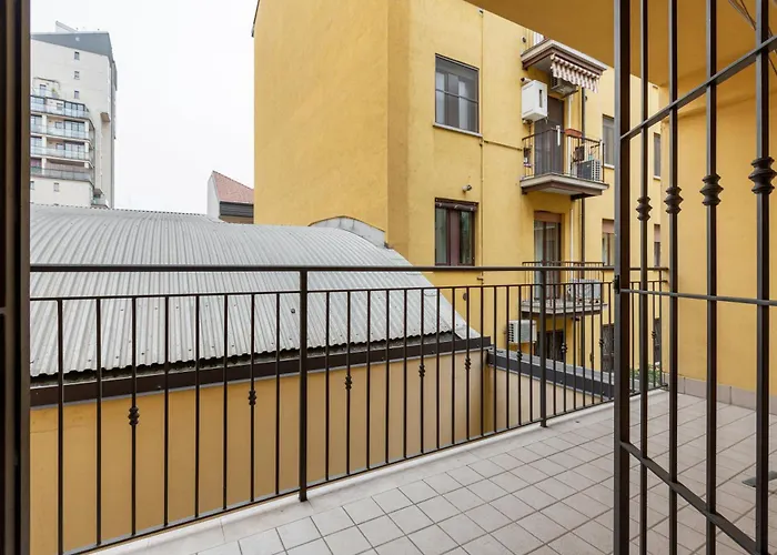 Corsica Huge Terrace Flats شقة