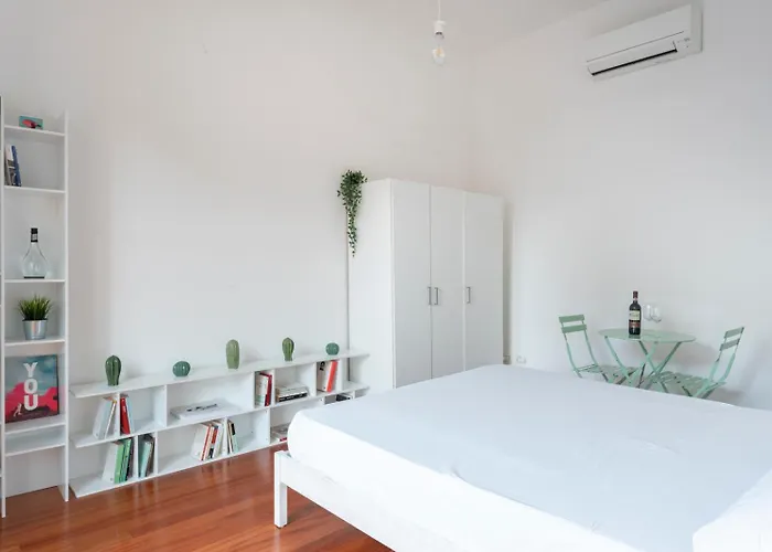 New! Lovely & Friendly In Center A 公寓