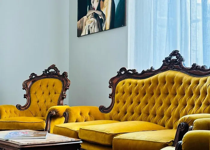 Daire Nerino House, Elegante E Tranquillo A 5 Minuti Dal Duomo