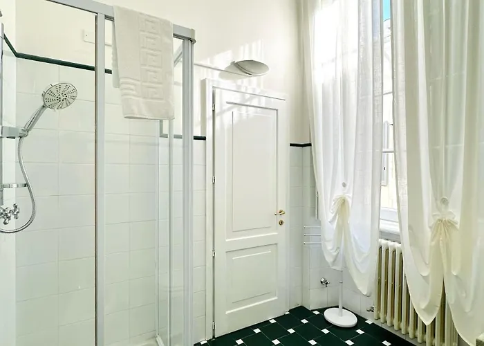 Nerino House, Elegante E Tranquillo A 5 Minuti Dal Duomo Apartman Milánó