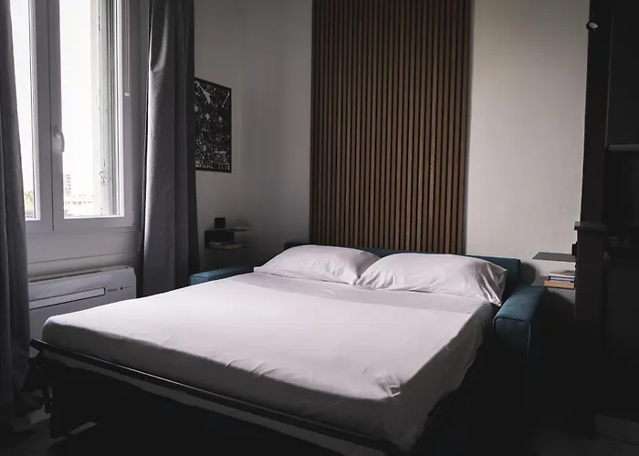 Wownavigli Apartment-sofa Bed Metro M4 Tram 2 شقة ميلان