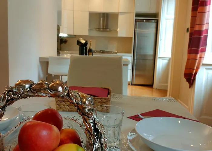 Esclusive & Elegant Loft, Duomo 10 Minutes דירה