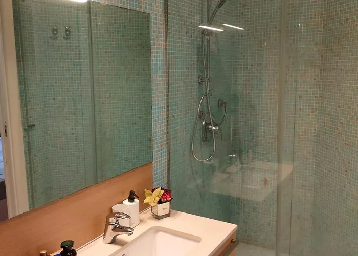 Esclusive & Elegant Loft, Duomo 10 Minutes דירה *