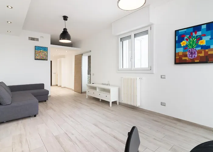 Nuovissimo Attico 17esimo Piano, 10 Posti Letto Апартаменты *