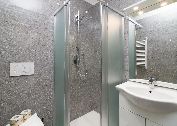 Nuovissimo Attico 17esimo Piano, 10 Posti Letto Апартаменты Милан