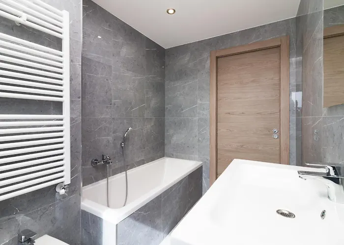 Апартаменты Nuovissimo Attico 17esimo Piano, 10 Posti Letto *