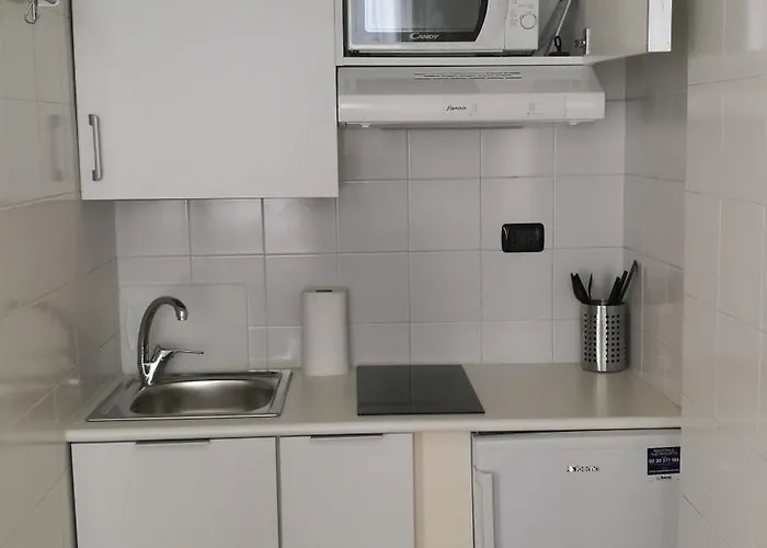 Monolocale Zona Loreto Mm1 Pasteur P1 Apartman *