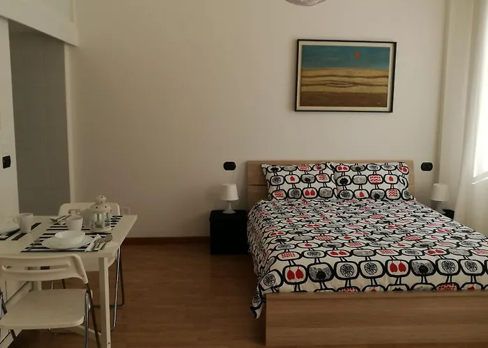 Apartman Monolocale Zona Loreto Mm1 Pasteur P1 *