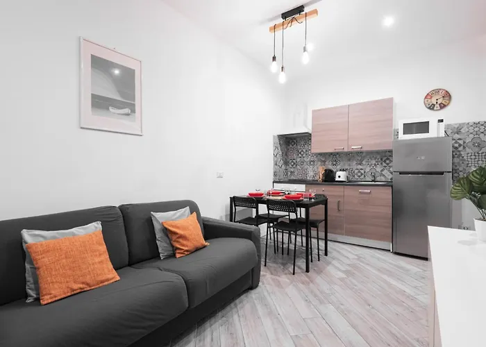 Easylife - - Galeazzo 4 - Navigli * מילאנו