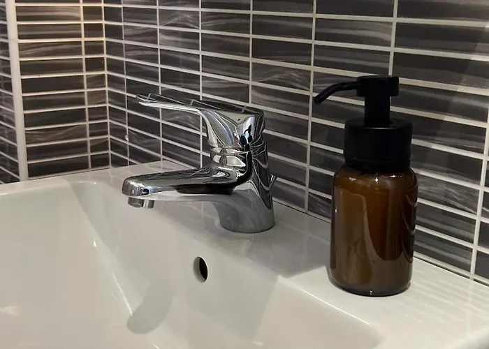 Apartman Rafael - 10 Min From Linate Airport, Fs, Ospedale San Raffaele Milánó
