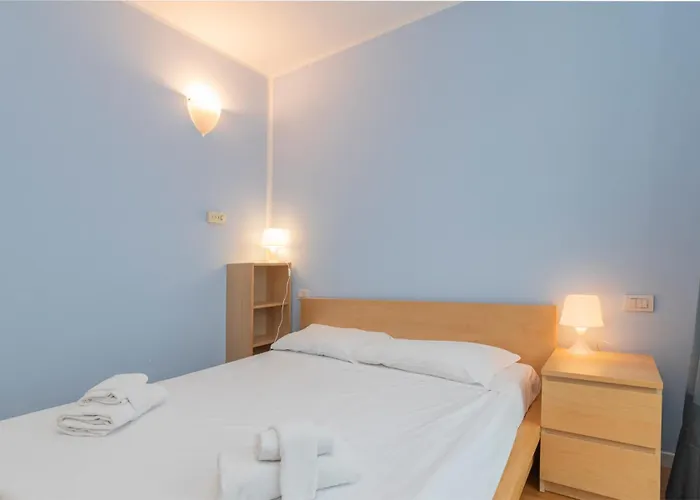 Lejlighed Xenia - Spacious Three-room 10 Min From Linate Milano
