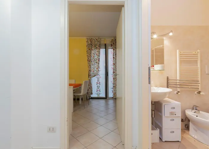 Xenia - Spacious Three-room 10 Min From Linate Lejlighed *