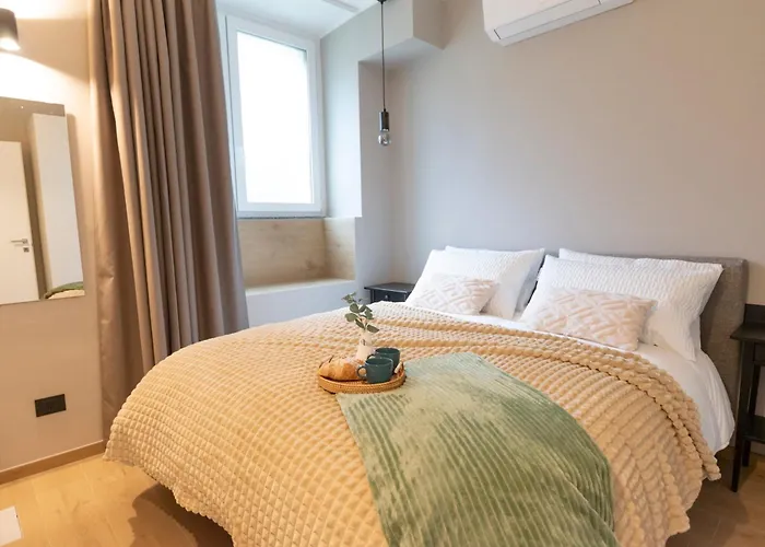 Ihost Luxury -free Parking- Plana 6