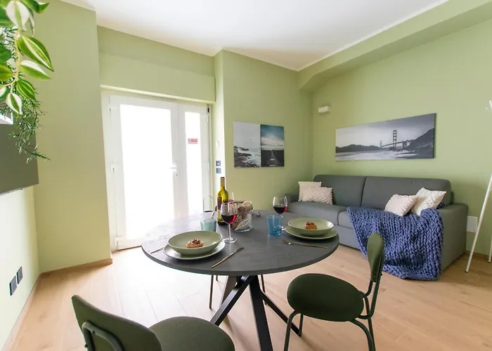 Appartamento Ihost Luxury -free Parking- Plana 6 *