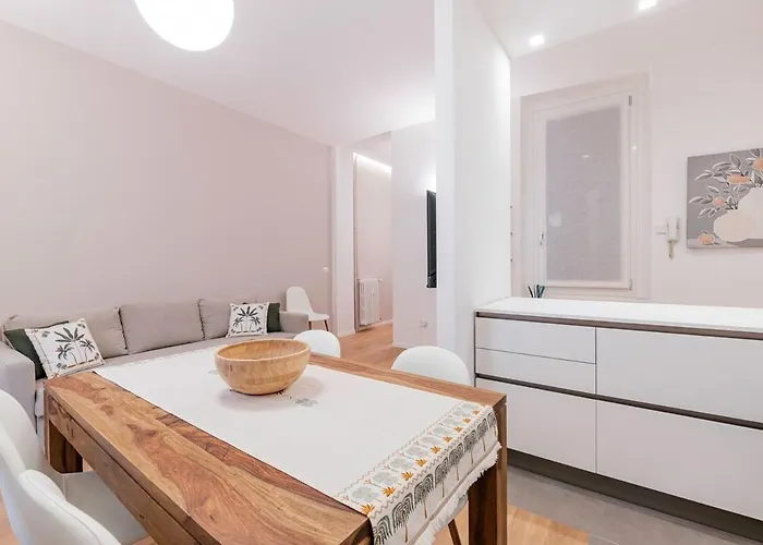 Apartment Homeby, Casa Isella Mailand