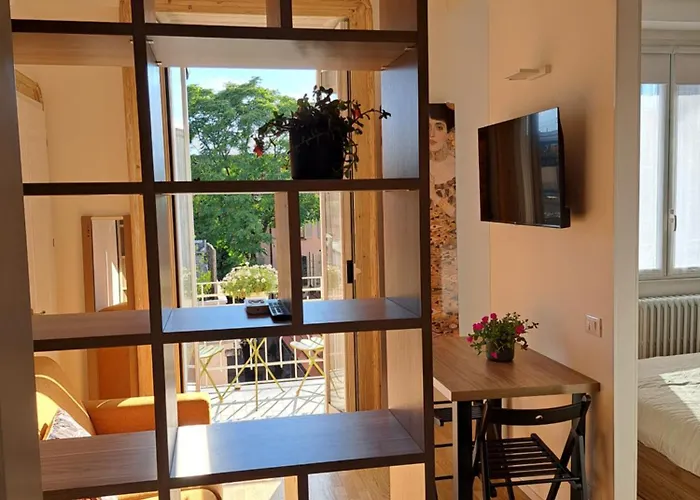 Adele In Darsena Appartamento Milano