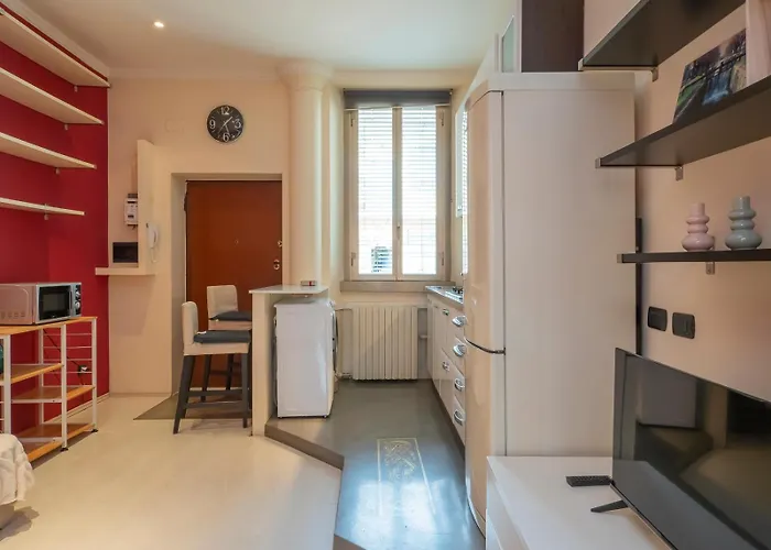 Xenia - Colorful In Fiera Area Apartman *