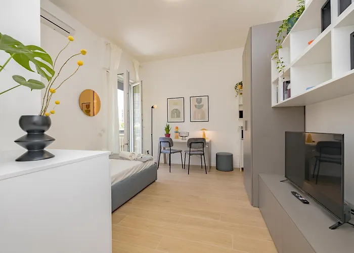 아파트 Comfy & Chic Near Universita Iulm & Famagosta-ideal For Work