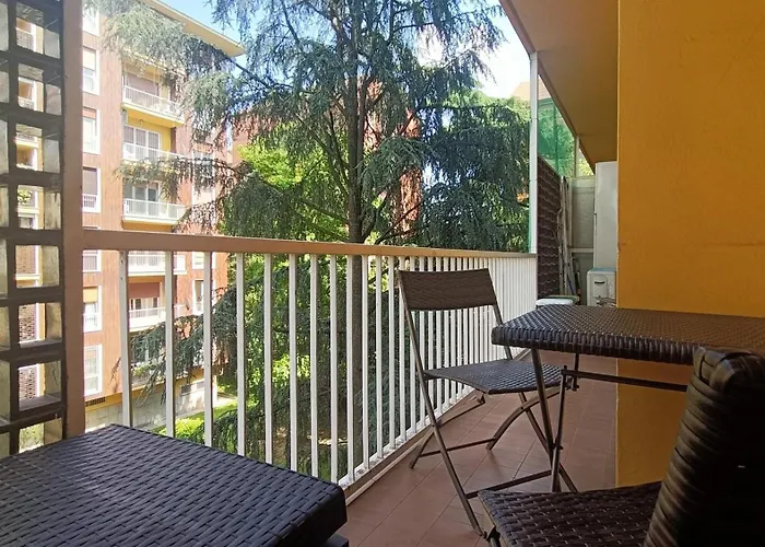 Apartment Sahi - Via Dei Ciclamini Mm1 Primaticcio, Stadio San Siro, Ospedale San Carlo