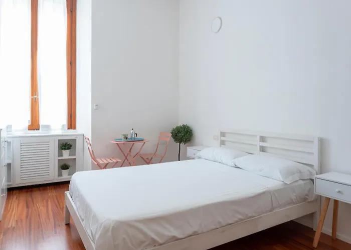 New! Lovely & Friendly In Center D