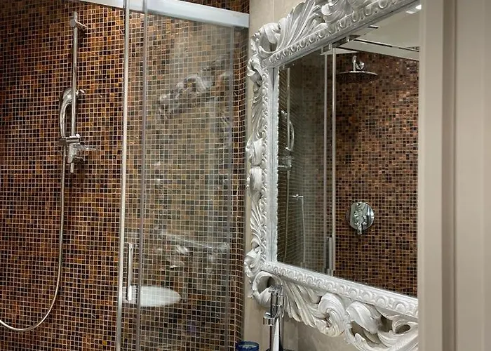 米兰德勒纳泽欧尼酒店 3* 米兰