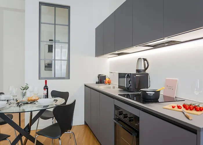 The Rent - Modern One Bedroom In San Babila Milano