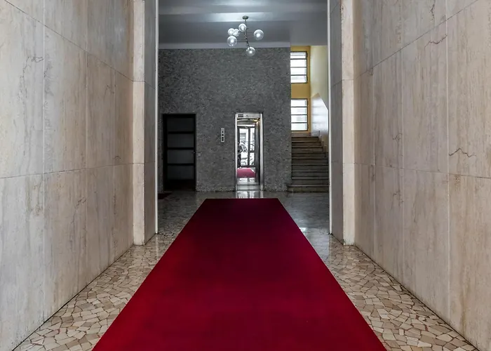 Amazing Floor