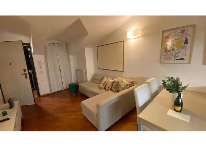 Perla Di Nolo - - Luxury Sleeps 4 Milano