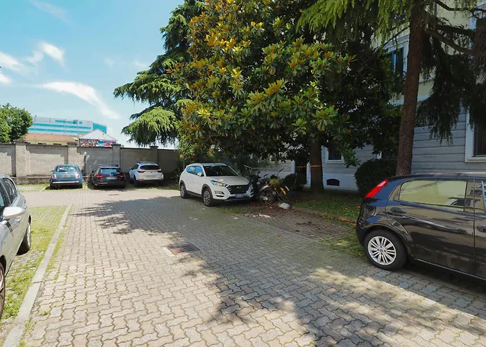Apartamento Forlanini Con Free Parking Linate Airport *
