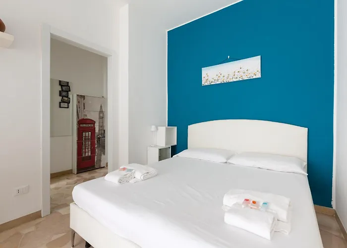 Lorenteggio-piazza Frattini Balcony Apartamento Milán