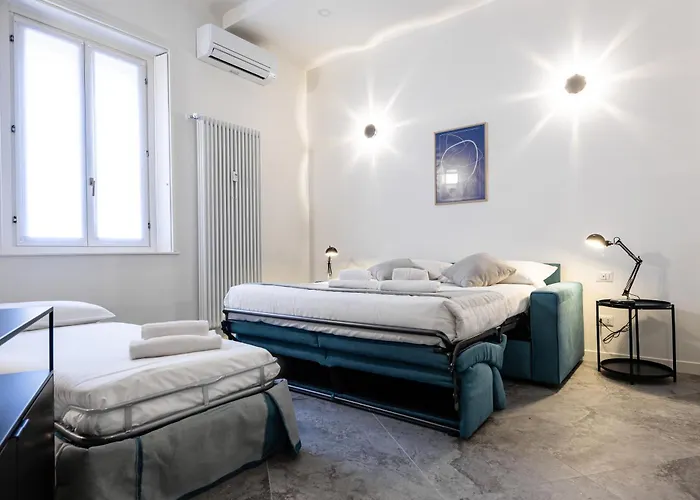 5' From Metro Lima, Design *