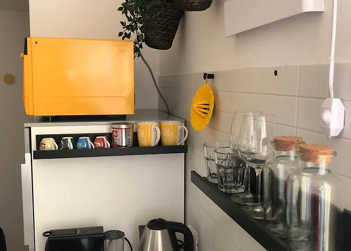 Bright 21 Station * Milán