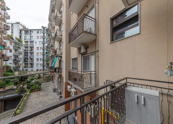 Arena 35 - Leia Hospitality