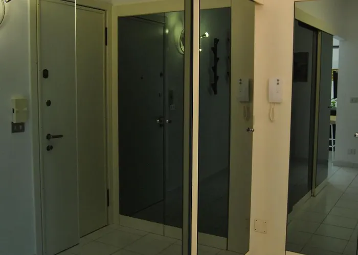 Portello Flat With Balcony *