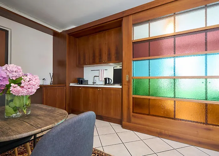 -luminosa 5 Stars With Balcony- Wifi Netflix 15 Minutes From Duomo *