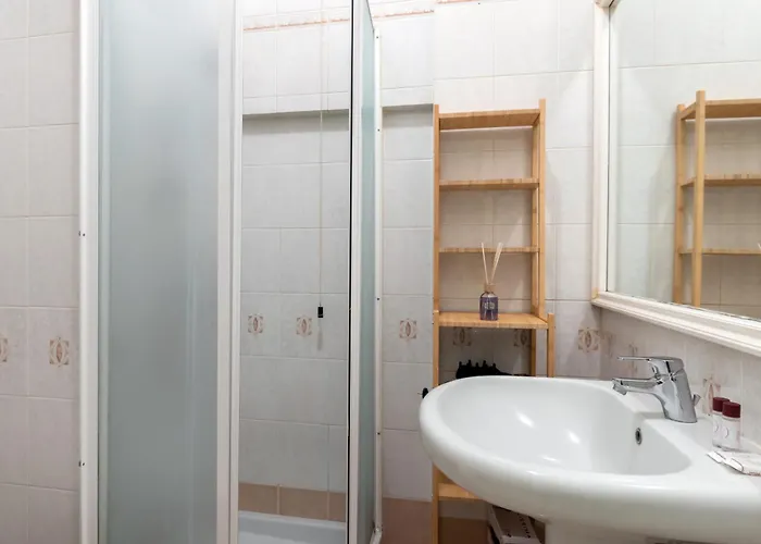 Daire Sanzio City Escape - 15min From Duomo Milano